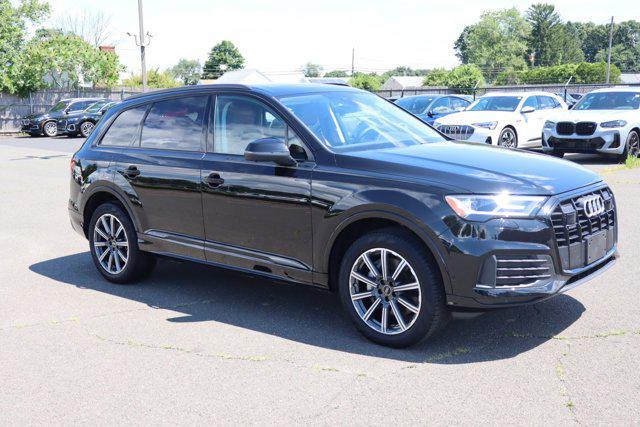 2023 audi q7 45 premium plus