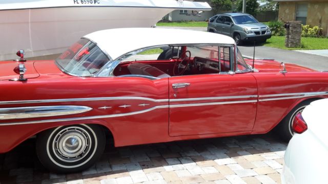 1957 pontiac starchief star chief 2 door red and white