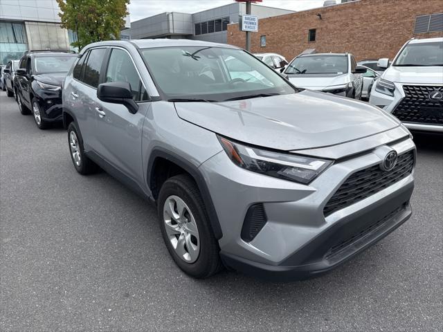 2023 toyota rav4 le