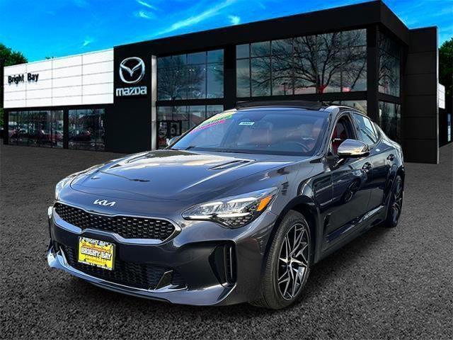 2022 kia stinger gt-line