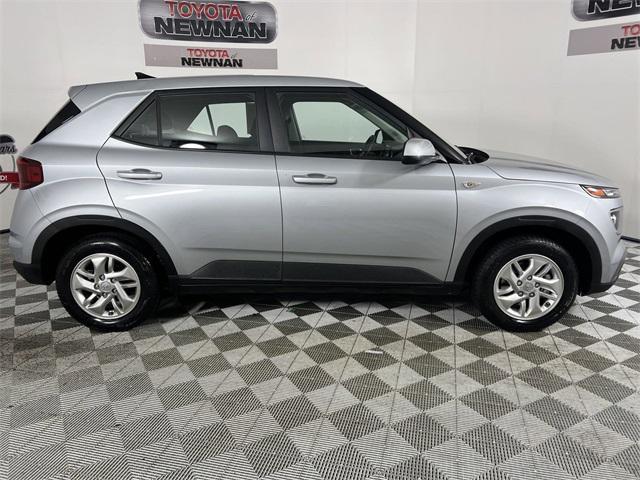 2021 hyundai venue se