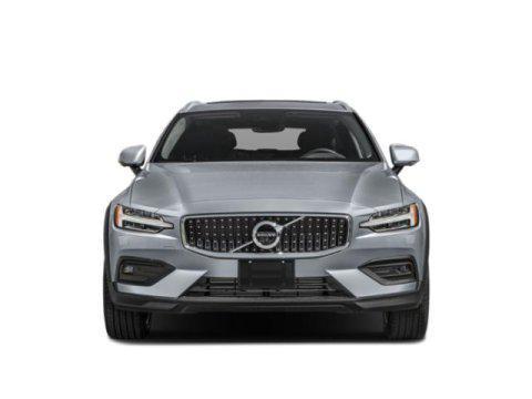 2022 volvo v60 cross country t5