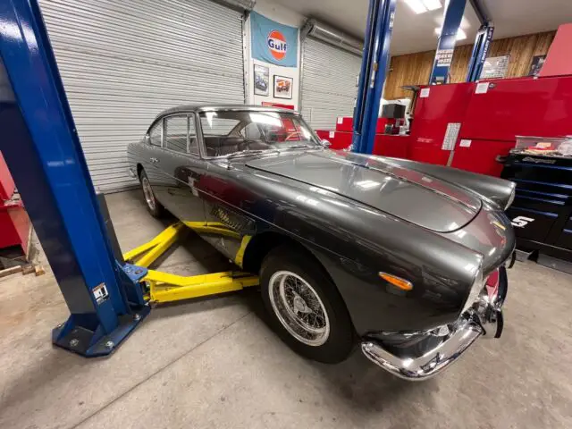 1961 ferrari 250 gte coupe grey rwd manual