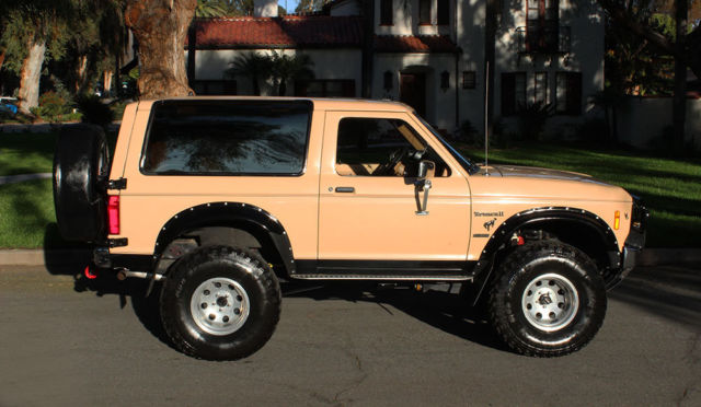 california bronco, one owner, 71k orig miles, "doomsday prepper" 4x4, amazing!!!