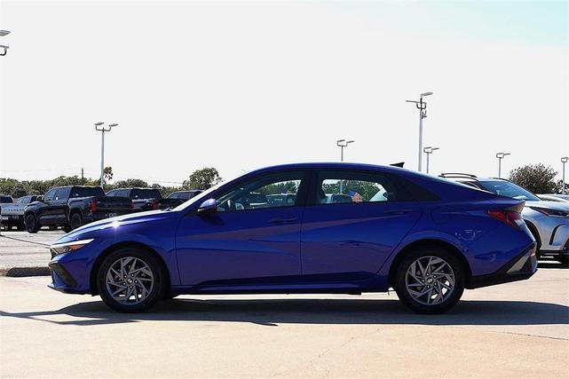 2024 hyundai elantra sel