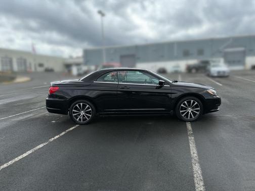 2014 chrysler 200 in saint louis, missouri