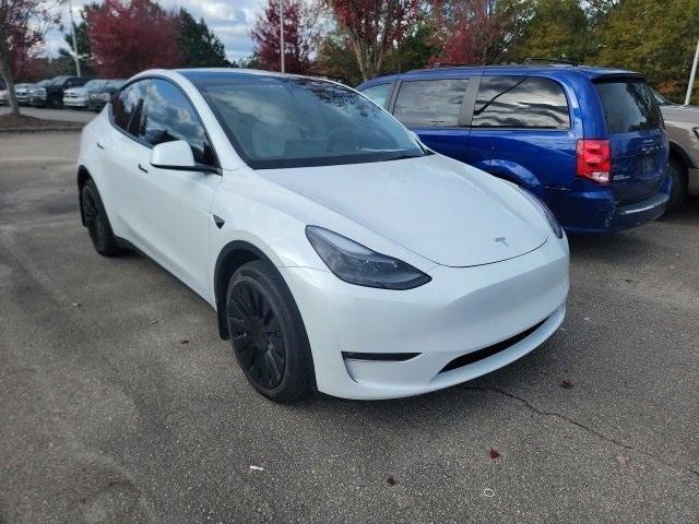 2023 tesla model y long range
