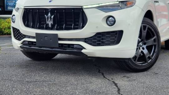 2019 maserati levante base
