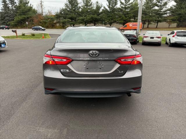 2018 toyota camry le