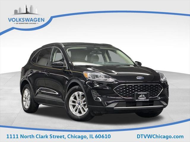 2020 ford escape se