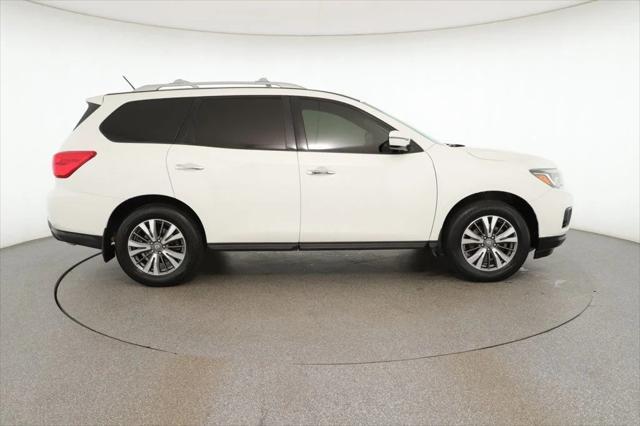 2017 nissan pathfinder s