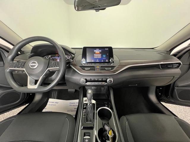 2023 nissan altima 2.5 sv