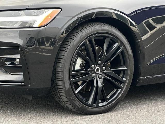 2024 volvo s60 b5 plus black edition