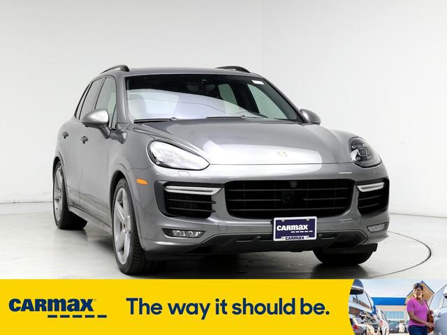 2016 porsche cayenne gts