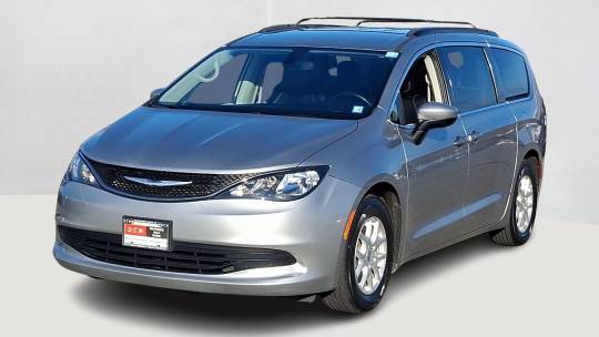 2020 Chrysler Voyager
