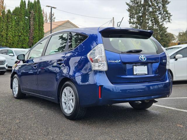 2014 toyota prius v three