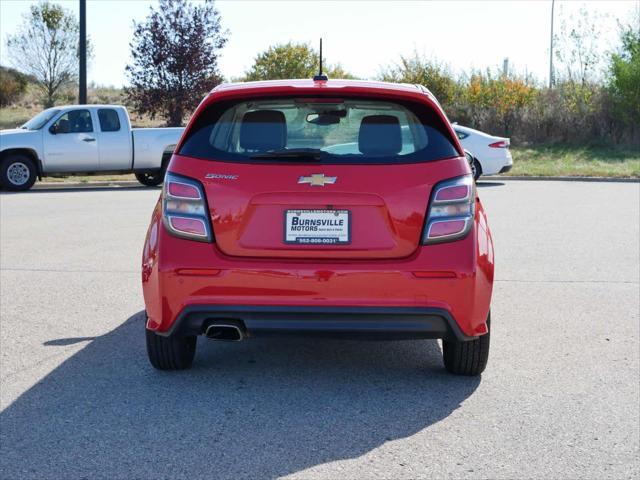 2020 chevrolet sonic fwd hatchback 1fl 5-door