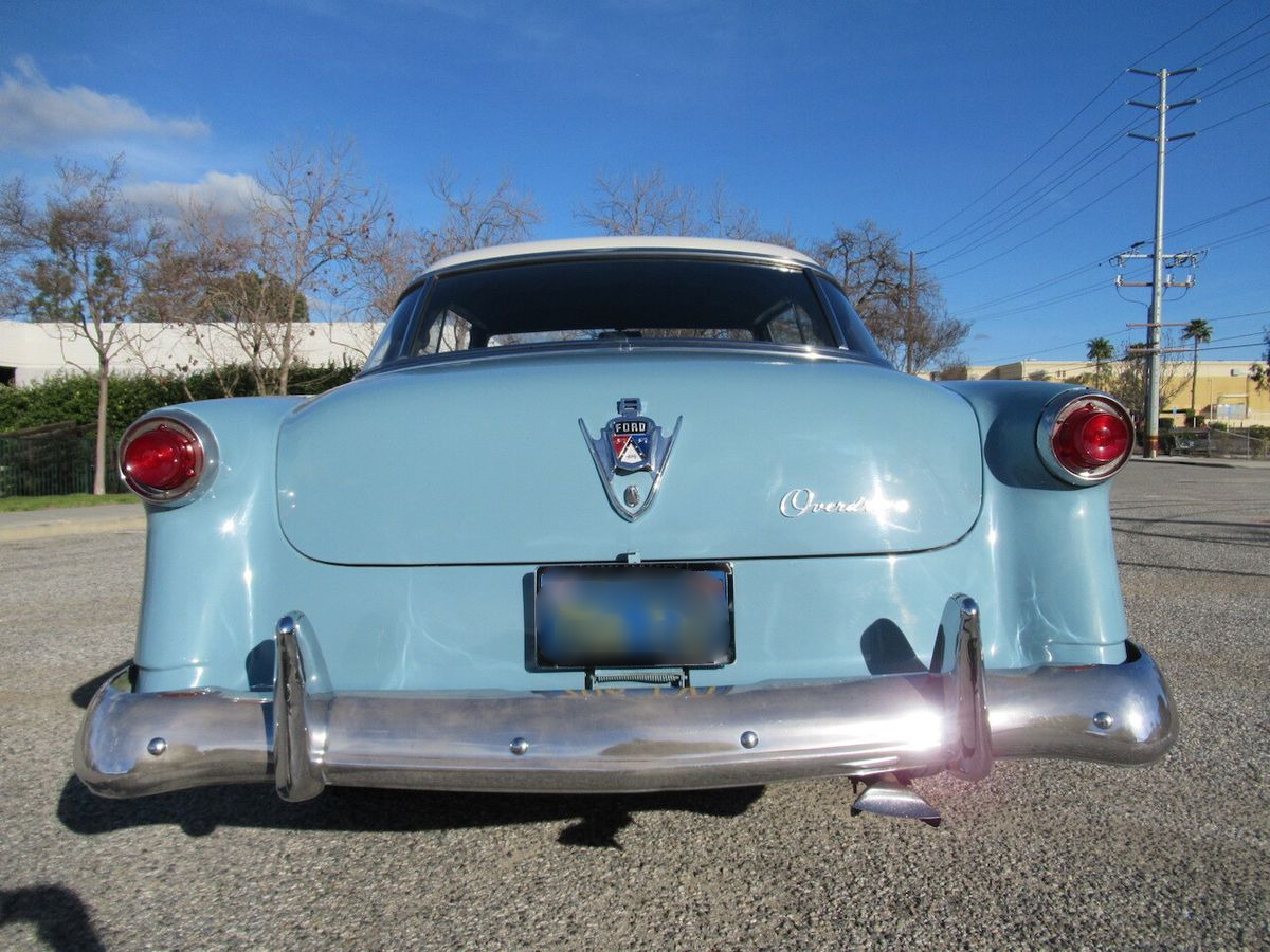 1952 ford victoria crestline