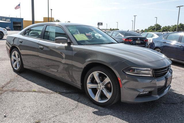 2017 dodge charger sxt
