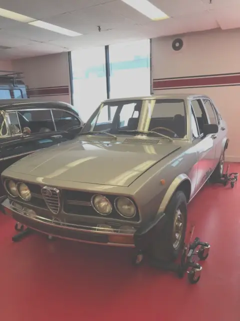 1975 alfa romeo alfetta