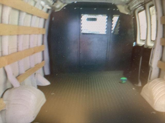 2022 chevrolet express 2500 rwd 2500 regular wheelbase wt