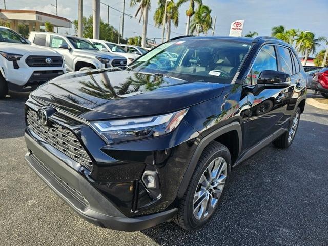 2022 toyota rav4 xle premium