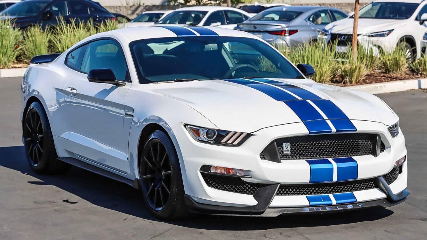 2018 ford mustang