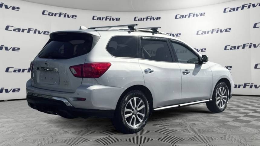 2019 nissan pathfinder sv