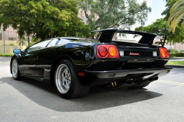 amazing condition, glass looking paint, impeccable interior, iconic look