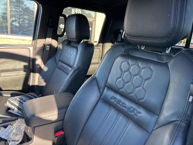 2022 nissan frontier pro-4x
