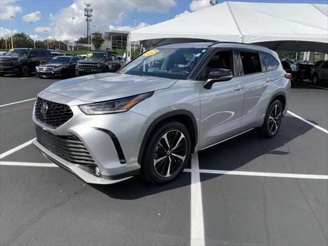 2021 toyota highlander xse