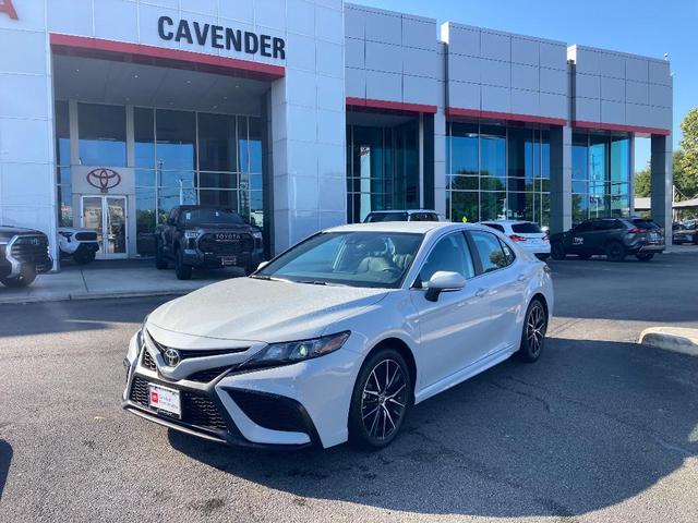 2024 toyota camry se