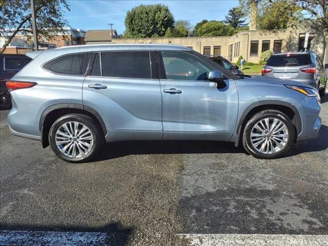 2023 toyota highlander hybrid platinum