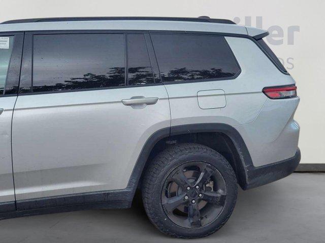 2021 jeep grand cherokee l laredo