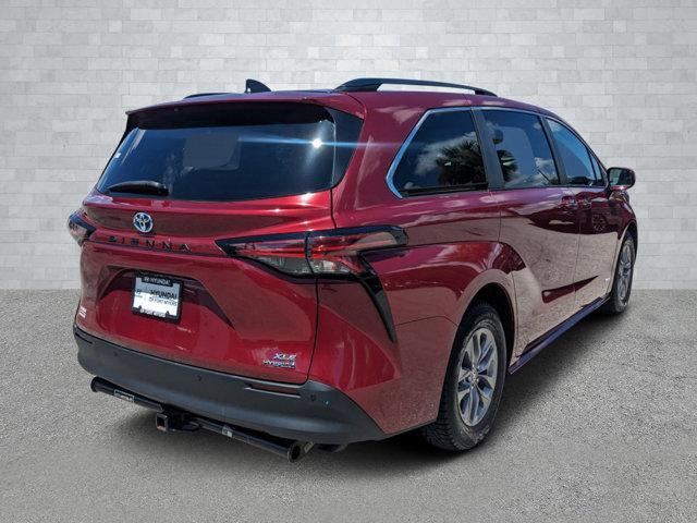 2021 toyota sienna xle