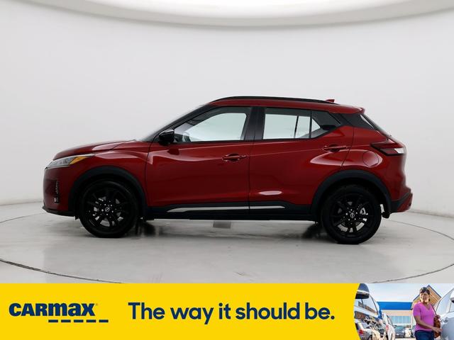 2023 nissan kicks sr