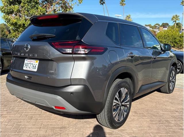 2021 nissan rogue sv