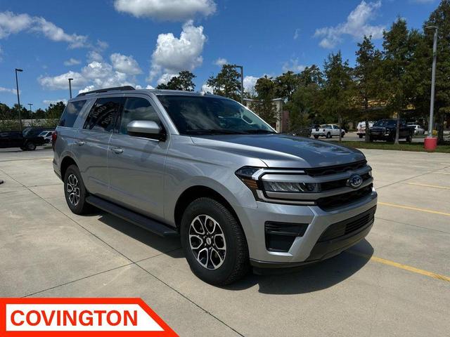 2022 ford expedition xlt