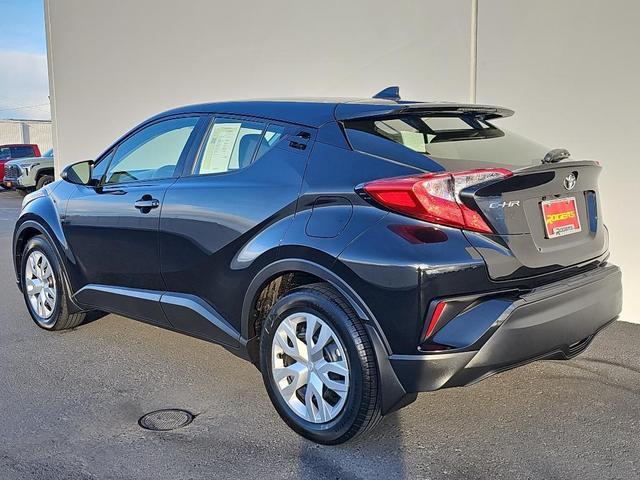 2021 toyota c-hr le