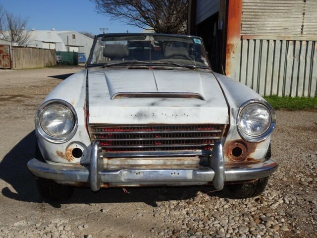 1967 datsun spl311 1600 fair lady roadster- . more photos at petesclassic com