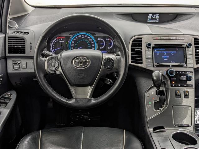 2015 toyota venza le