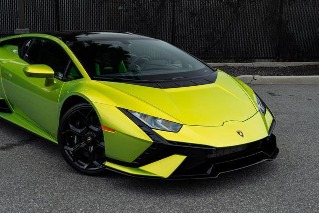2024 lamborghini huracan tecnica tecnica coupe 2d