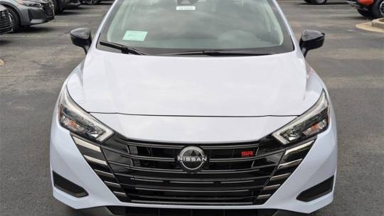 2024 Nissan Versa 1.6 sr