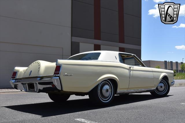 1970 lincoln continental mark iii