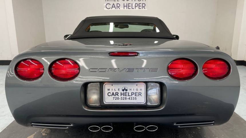 2004 chevrolet corvette base