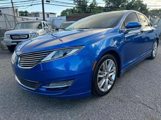 2014 lincoln mkz base