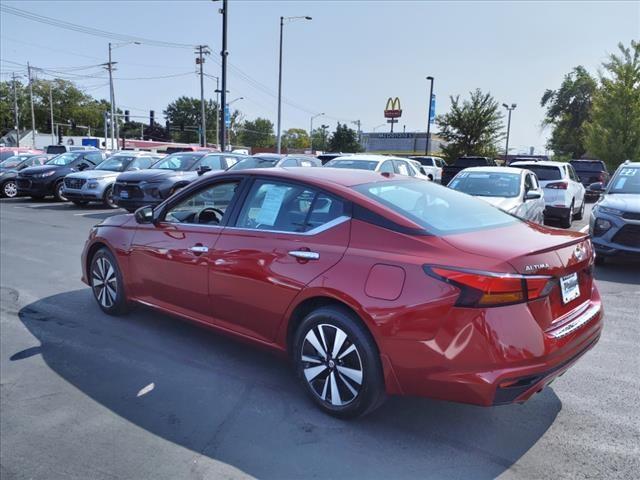 2022 nissan altima 2.5 sv