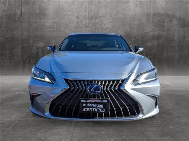 2022 lexus es 300h base