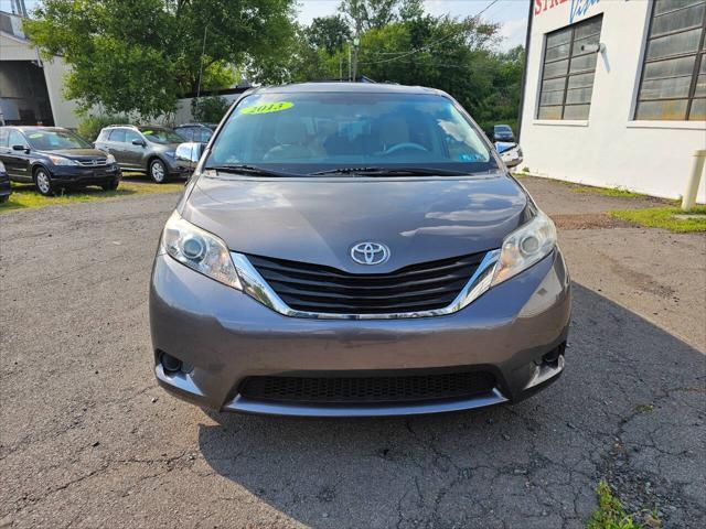 2013 toyota sienna le