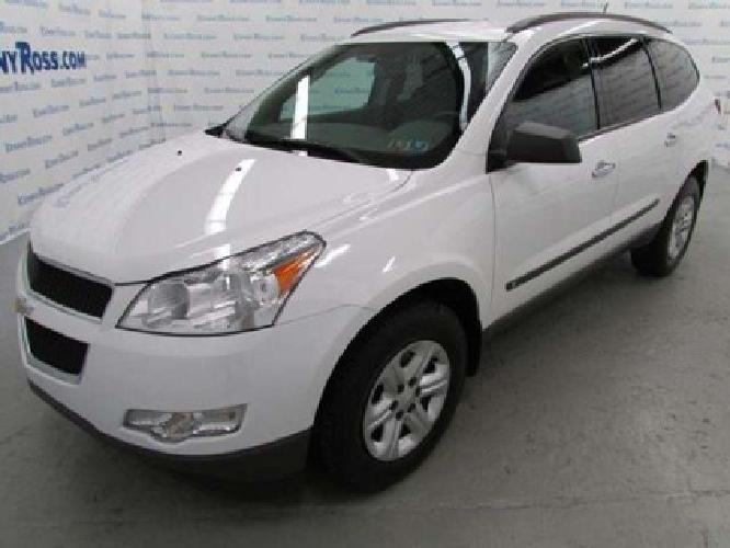 2009 chevrolet traverse ls in irwin, pa